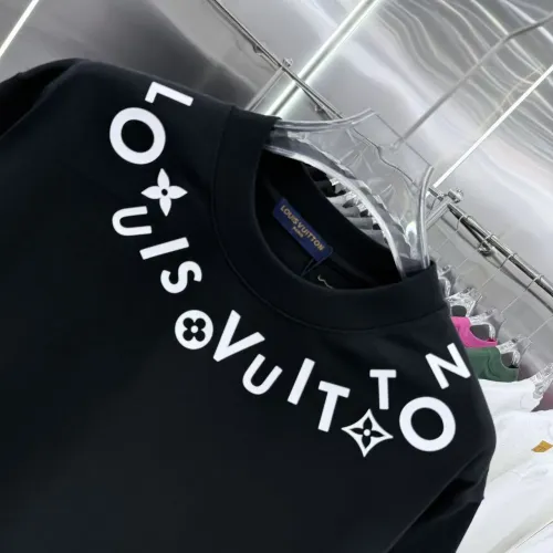 Cheap Louis Vuitton LV T-Shirts Short Sleeved For Unisex #1399874 Replica Wholesale [$40.00 USD] [ITEM#1399874] on Replica Louis Vuitton LV T-Shirts