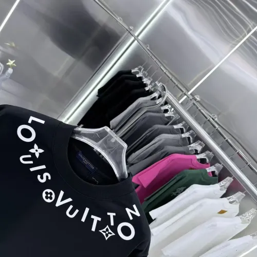 Cheap Louis Vuitton LV T-Shirts Short Sleeved For Unisex #1399874 Replica Wholesale [$40.00 USD] [ITEM#1399874] on Replica Louis Vuitton LV T-Shirts