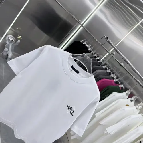 Cheap Louis Vuitton LV T-Shirts Short Sleeved For Unisex #1399877 Replica Wholesale [$40.00 USD] [ITEM#1399877] on Replica Louis Vuitton LV T-Shirts
