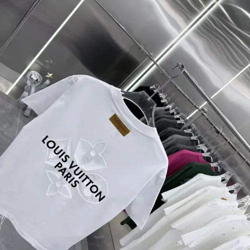 Cheap Louis Vuitton LV T-Shirts Short Sleeved For Unisex #1399877 Replica Wholesale [$40.00 USD] [ITEM#1399877] on Replica Louis Vuitton LV T-Shirts