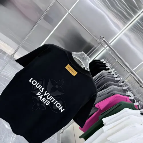 Cheap Louis Vuitton LV T-Shirts Short Sleeved For Unisex #1399878 Replica Wholesale [$40.00 USD] [ITEM#1399878] on Replica Louis Vuitton LV T-Shirts