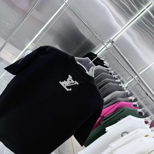 Cheap Louis Vuitton LV T-Shirts Short Sleeved For Unisex #1399884 Replica Wholesale [$41.00 USD] [ITEM#1399884] on Replica Louis Vuitton LV T-Shirts