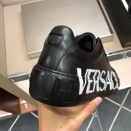 Cheap Versace Casual Shoes For Men #1400064 Replica Wholesale [$80.00 USD] [ITEM#1400064] on Replica Versace Casual Shoes