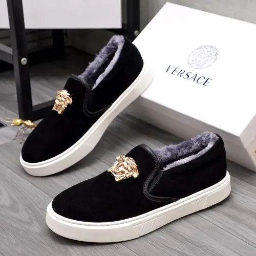 Versace Casual Shoes For Men #1400067
