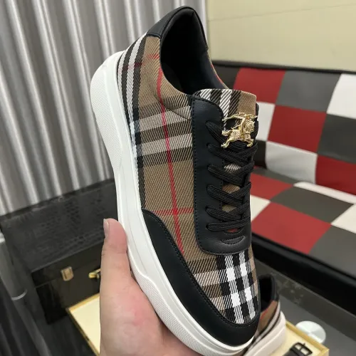 Cheap Burberry Casual Shoes For Men #1400083 Replica Wholesale [$82.00 USD] [ITEM#1400083] on Replica Burberry Casual Shoes