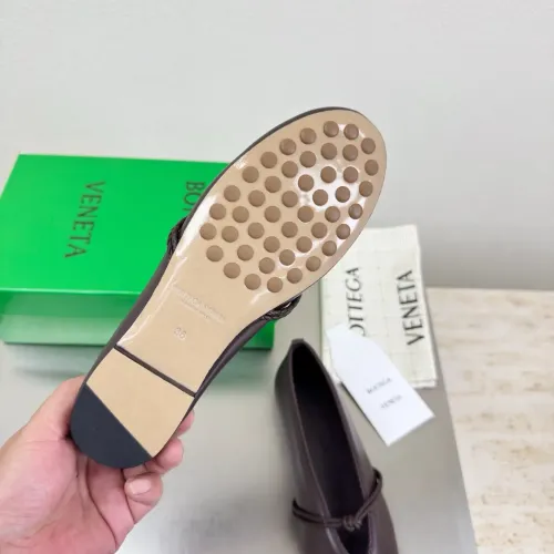 Cheap Bottega Veneta BV Flat Shoes For Women #1400598 Replica Wholesale [$125.00 USD] [ITEM#1400598] on Replica Bottega Veneta BV Flat Shoes