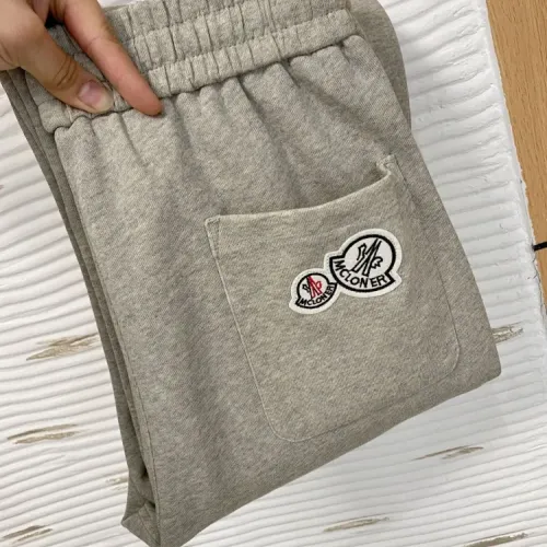 Moncler Pants For Men #1400644