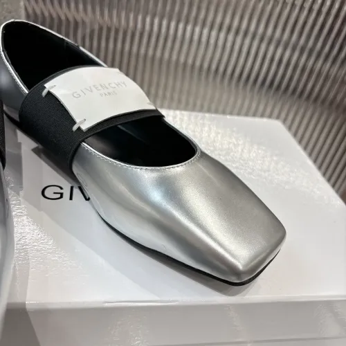 Cheap Givenchy Flat Shoes For Women #1400780 Replica Wholesale [$92.00 USD] [ITEM#1400780] on Replica Givenchy Flat Shoes