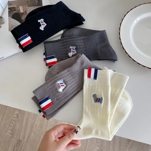 Cheap Thom Browne Socks #1401175 Replica Wholesale [$29.00 USD] [ITEM#1401175] on Replica Thom Browne Socks