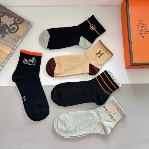 Cheap Hermes Socks #1401191 Replica Wholesale [$27.00 USD] [ITEM#1401191] on Replica Hermes Socks