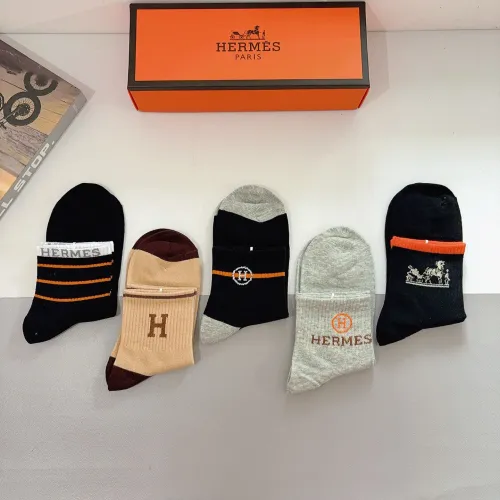 Cheap Hermes Socks #1401191 Replica Wholesale [$27.00 USD] [ITEM#1401191] on Replica Hermes Socks