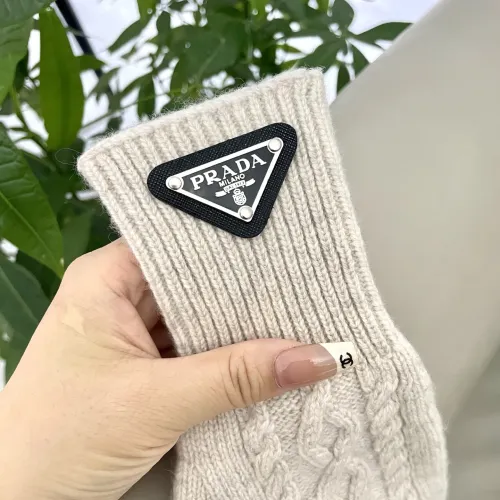 Cheap Prada Gloves #1401346 Replica Wholesale [$40.00 USD] [ITEM#1401346] on Replica Prada Gloves