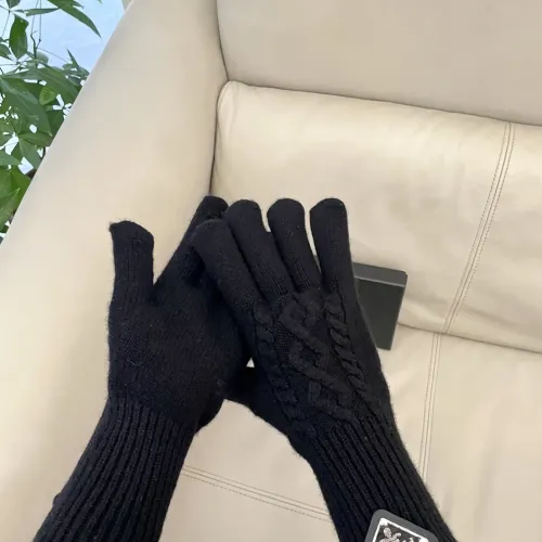 Cheap Prada Gloves #1401347 Replica Wholesale [$40.00 USD] [ITEM#1401347] on Replica Prada Gloves
