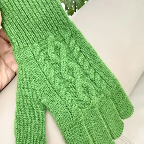 Cheap Prada Gloves #1401348 Replica Wholesale [$40.00 USD] [ITEM#1401348] on Replica Prada Gloves