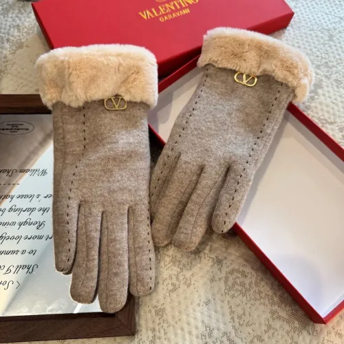 Cheap Valentino Gloves For Women #1401395 Replica Wholesale [$39.00 USD] [ITEM#1401395] on Replica Valentino Gloves