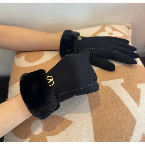 Cheap Valentino Gloves For Women #1401397 Replica Wholesale [$39.00 USD] [ITEM#1401397] on Replica Valentino Gloves