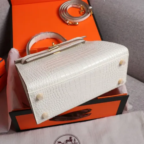 Cheap Hermes AAA Quality Handbags For Women #1401423 Replica Wholesale [$98.00 USD] [ITEM#1401423] on Replica Hermes AAA Quality Handbags