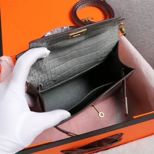 Cheap Hermes AAA Quality Handbags For Women #1401425 Replica Wholesale [$92.00 USD] [ITEM#1401425] on Replica Hermes AAA Quality Handbags