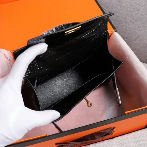 Cheap Hermes AAA Quality Handbags For Women #1401435 Replica Wholesale [$98.00 USD] [ITEM#1401435] on Replica Hermes AAA Quality Handbags