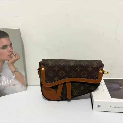 Louis Vuitton Messenger Bags For Women #1402082