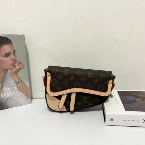 Louis Vuitton Messenger Bags For Women #1402083