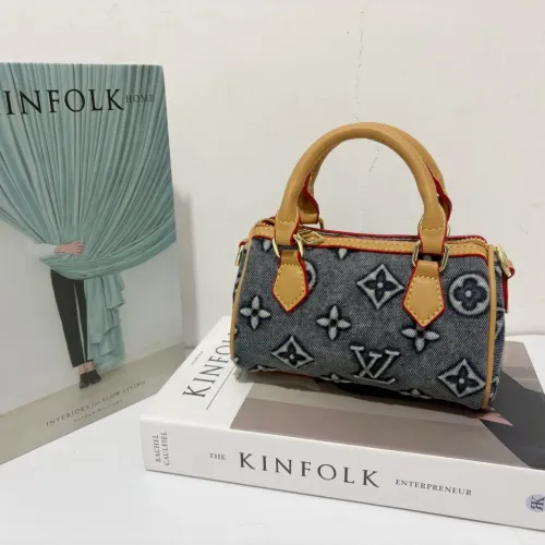 Louis Vuitton HandBags For Women #1402100