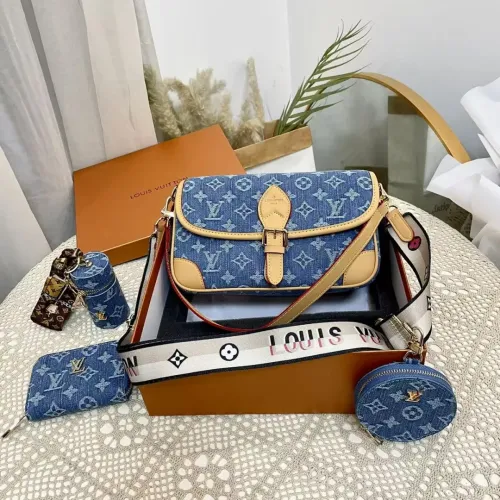 Louis Vuitton Messenger Bags For Women #1402121