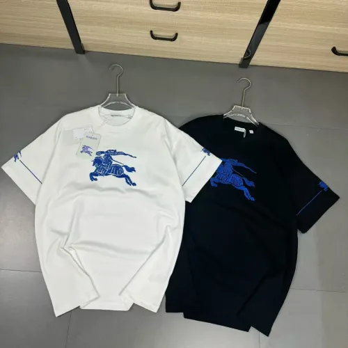 Cheap Burberry T-Shirts Short Sleeved For Unisex #1402133 Replica Wholesale [$32.00 USD] [ITEM#1402133] on Replica Burberry T-Shirts