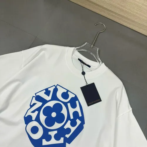 Cheap Louis Vuitton LV T-Shirts Short Sleeved For Unisex #1402188 Replica Wholesale [$32.00 USD] [ITEM#1402188] on Replica Louis Vuitton LV T-Shirts