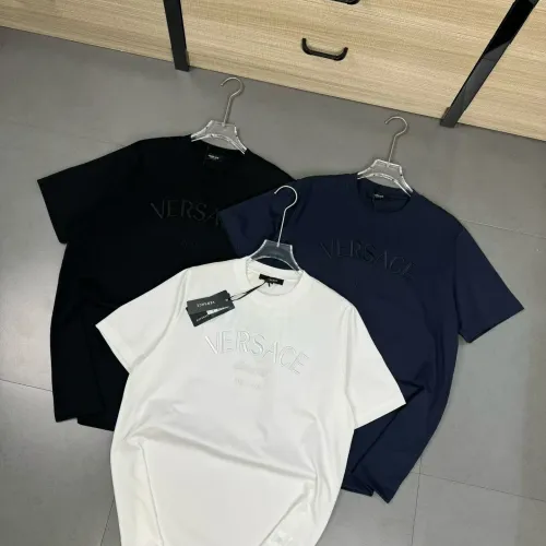 Cheap Versace T-Shirts Short Sleeved For Unisex #1402268 Replica Wholesale [$32.00 USD] [ITEM#1402268] on Replica Versace T-Shirts