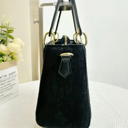 Cheap Christian Dior Handbags For Women #1402731 Replica Wholesale [$40.00 USD] [ITEM#1402731] on Replica Christian Dior Handbags