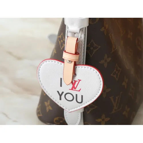 Cheap Louis Vuitton Messenger Bags For Women #1402864 Replica Wholesale [$52.00 USD] [ITEM#1402864] on Replica Louis Vuitton Messenger Bags