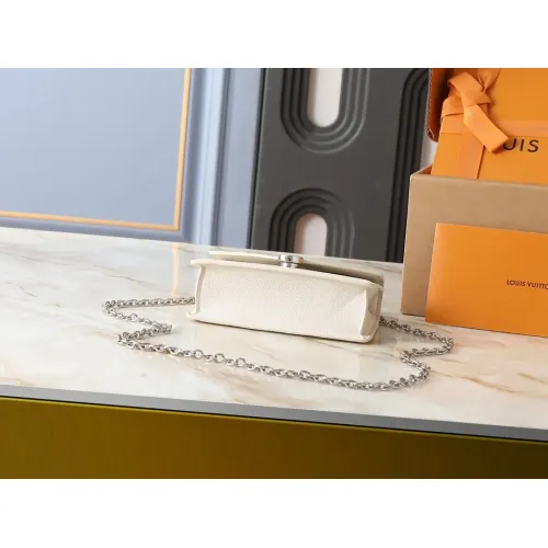 Cheap Louis Vuitton Messenger Bags For Women #1402866 Replica Wholesale [$52.00 USD] [ITEM#1402866] on Replica Louis Vuitton Messenger Bags