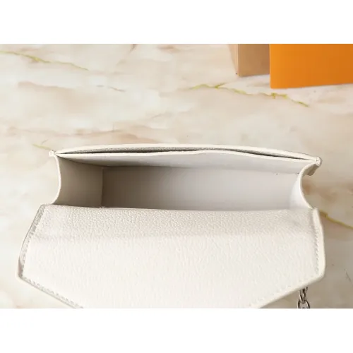 Cheap Louis Vuitton Messenger Bags For Women #1402866 Replica Wholesale [$52.00 USD] [ITEM#1402866] on Replica Louis Vuitton Messenger Bags