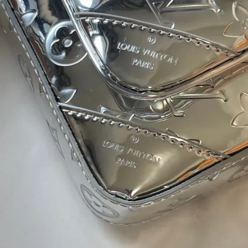 Cheap Louis Vuitton AAA Quality Messenger Bags For Women #1403206 Replica Wholesale [$72.00 USD] [ITEM#1403206] on Replica Louis Vuitton AAA Quality Messenger Bags