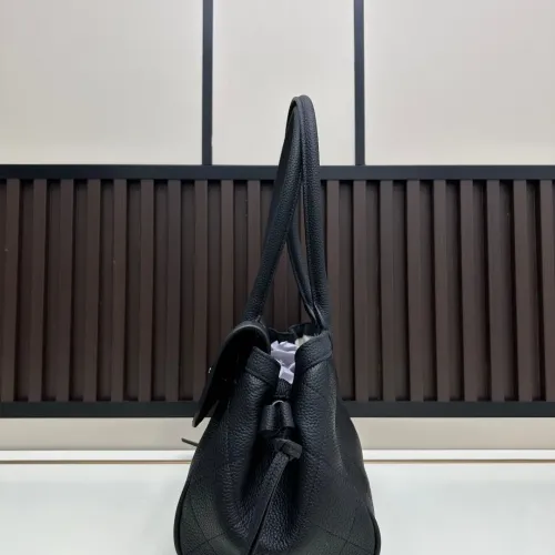 Cheap Chanel AAA Quality Shoulder Bags For Women #1403411 Replica Wholesale [$96.00 USD] [ITEM#1403411] on Replica Chanel AAA Quality Shoulder Bags