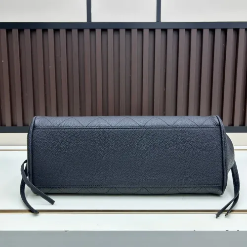 Cheap Chanel AAA Quality Shoulder Bags For Women #1403411 Replica Wholesale [$96.00 USD] [ITEM#1403411] on Replica Chanel AAA Quality Shoulder Bags