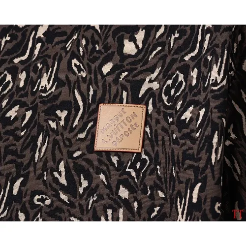 Cheap Louis Vuitton LV Tracksuits Short Sleeved For Men #1404054 Replica Wholesale [$60.00 USD] [ITEM#1404054] on Replica Louis Vuitton LV Tracksuits