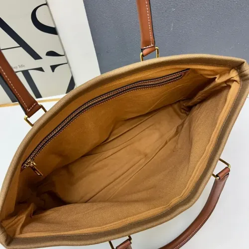 Cheap Celine AAA Quality Handbags For Women #1404199 Replica Wholesale [$96.00 USD] [ITEM#1404199] on Replica Celine AAA Quality Handbags