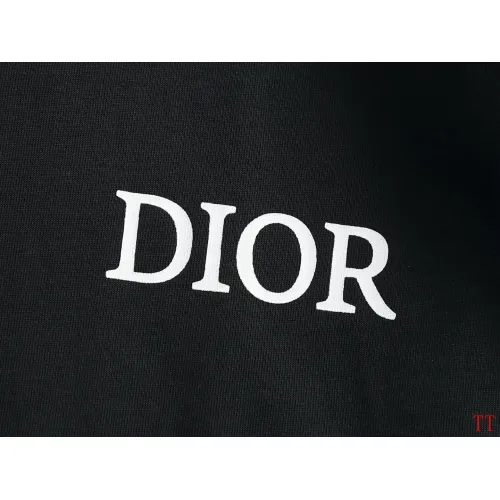 Cheap Christian Dior T-Shirts Short Sleeved For Unisex #1404246 Replica Wholesale [$40.00 USD] [ITEM#1404246] on Replica Christian Dior T-Shirts