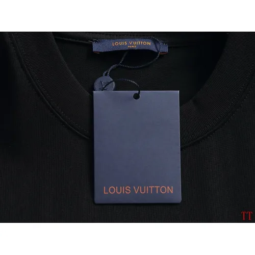 Cheap Louis Vuitton LV T-Shirts Short Sleeved For Unisex #1404284 Replica Wholesale [$48.00 USD] [ITEM#1404284] on Replica Louis Vuitton LV T-Shirts