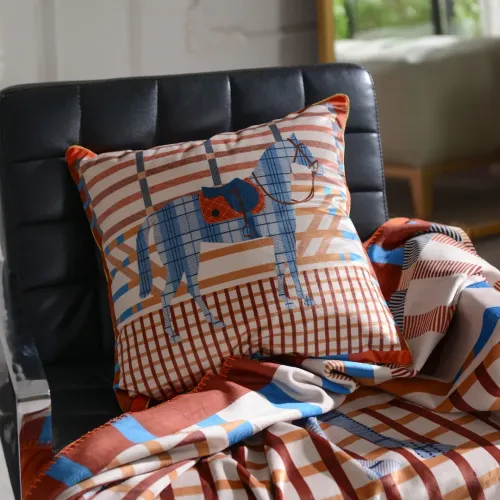 Cheap Hermes Cushion #1404375 Replica Wholesale [$39.00 USD] [ITEM#1404375] on Replica Hermes Cushion