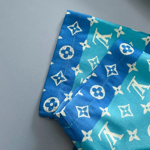 Cheap Louis Vuitton LV Tracksuits Short Sleeved For Men #1404438 Replica Wholesale [$102.00 USD] [ITEM#1404438] on Replica Louis Vuitton LV Tracksuits