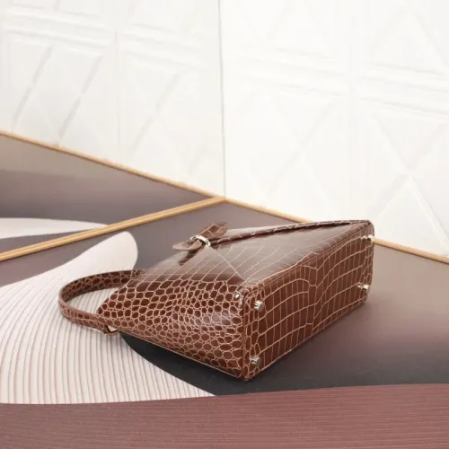 Cheap Christian Dior AAA Quality Handbags For Women #1404576 Replica Wholesale [$102.00 USD] [ITEM#1404576] on Replica Christian Dior AAA Quality Handbags