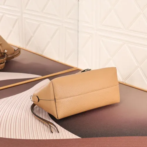 Cheap Fendi AAA Quality Handbags For Women #1404663 Replica Wholesale [$105.00 USD] [ITEM#1404663] on Replica Fendi AAA Quality Handbags