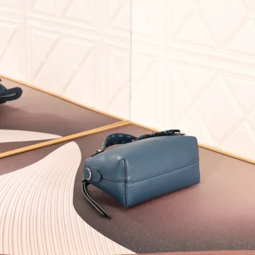 Cheap Fendi AAA Quality Handbags For Women #1404673 Replica Wholesale [$102.00 USD] [ITEM#1404673] on Replica Fendi AAA Quality Handbags