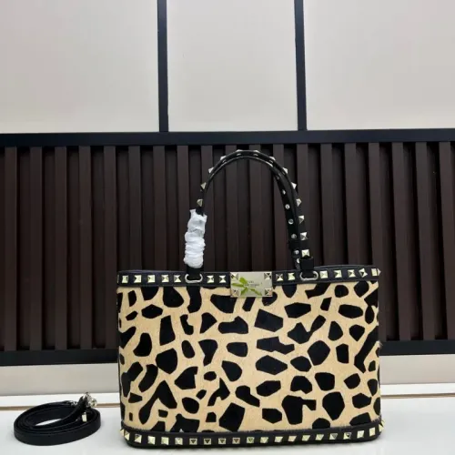 Cheap Valentino AAA Quality Handbags For Women #1404702 Replica Wholesale [$98.00 USD] [ITEM#1404702] on Replica Valentino AAA Quality Handbags