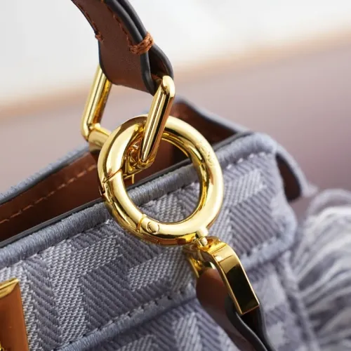 Cheap Fendi AAA Quality Messenger Bags For Women #1404712 Replica Wholesale [$102.00 USD] [ITEM#1404712] on Replica Fendi AAA Quality Messenger Bags