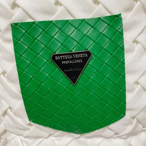 Cheap Bottega Veneta BV Down Feather Coat Long Sleeved For Men #1404742 Replica Wholesale [$215.00 USD] [ITEM#1404742] on Replica Bottega Veneta BV Down Feather Coat