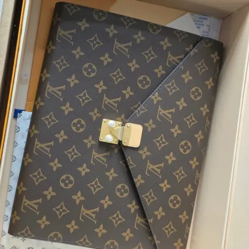 Cheap Louis Vuitton AAA Quality Daily Pouches #1404785 Replica Wholesale [$160.00 USD] [ITEM#1404785] on Replica Louis Vuitton AAA Quality Pouches